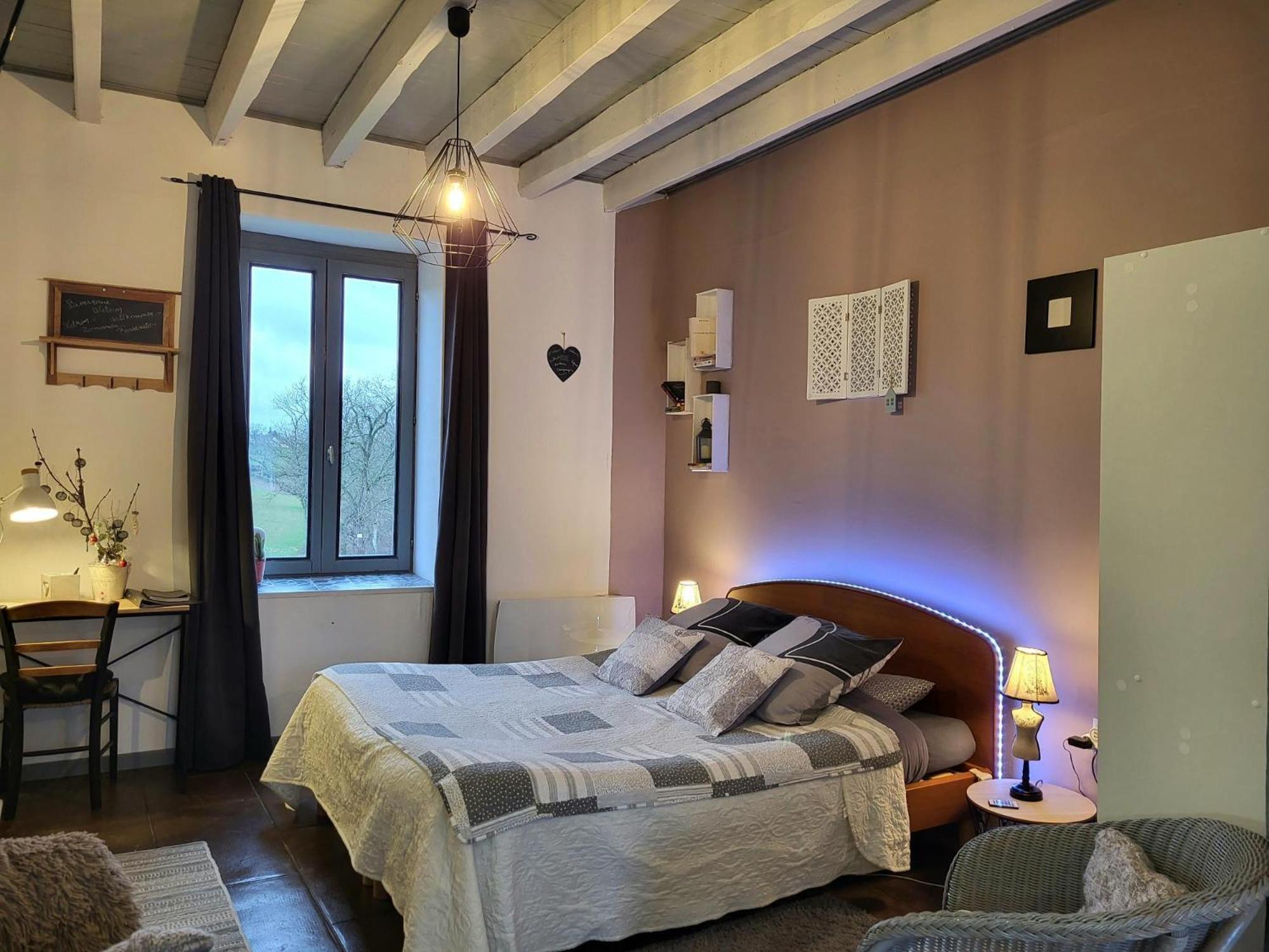 Chez Christy Chemin Des Dinots Bed & Breakfast Saint-Bonnet-de-Four Exterior photo