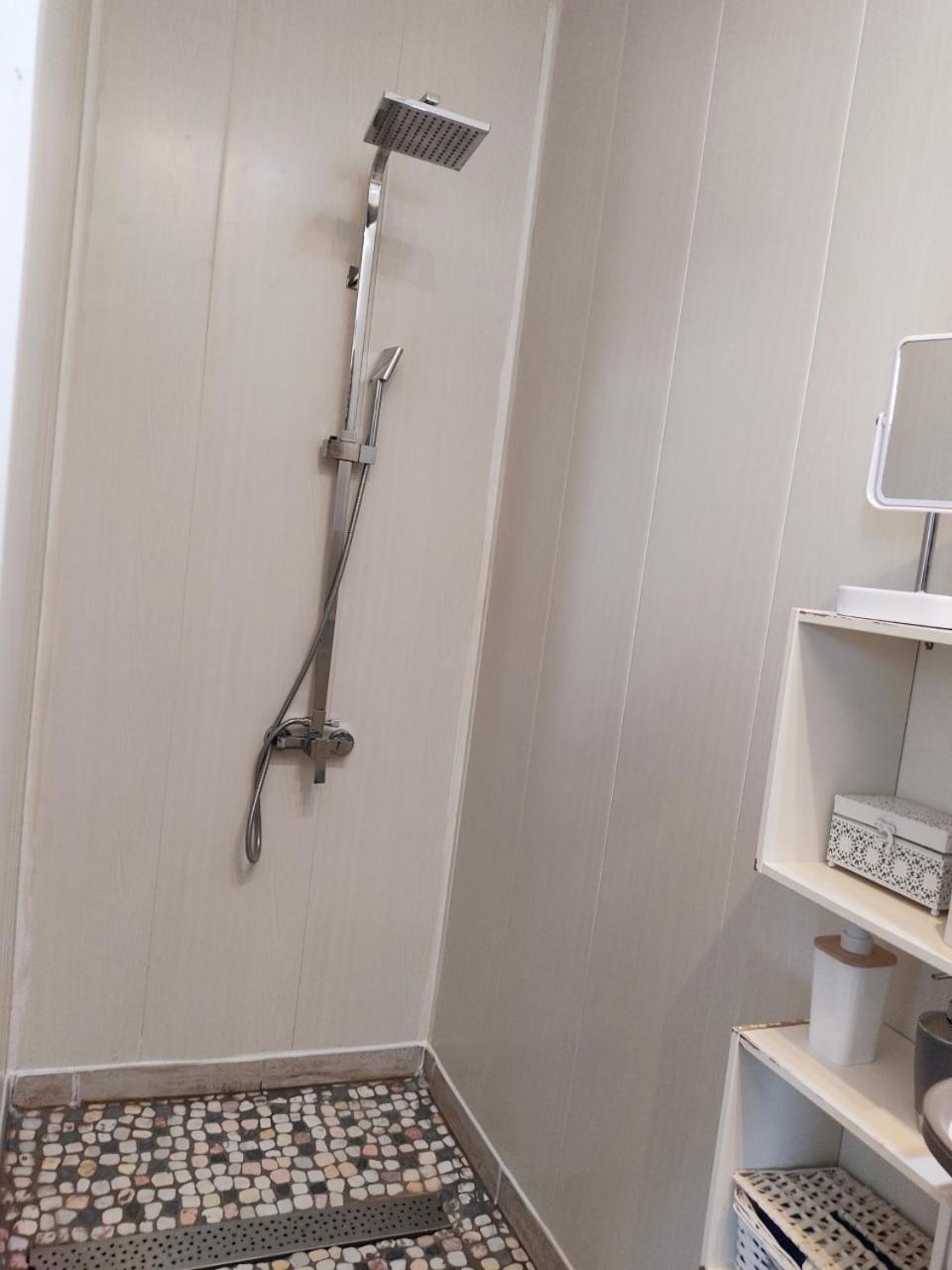 Chez Christy Chemin Des Dinots Bed & Breakfast Saint-Bonnet-de-Four Room photo